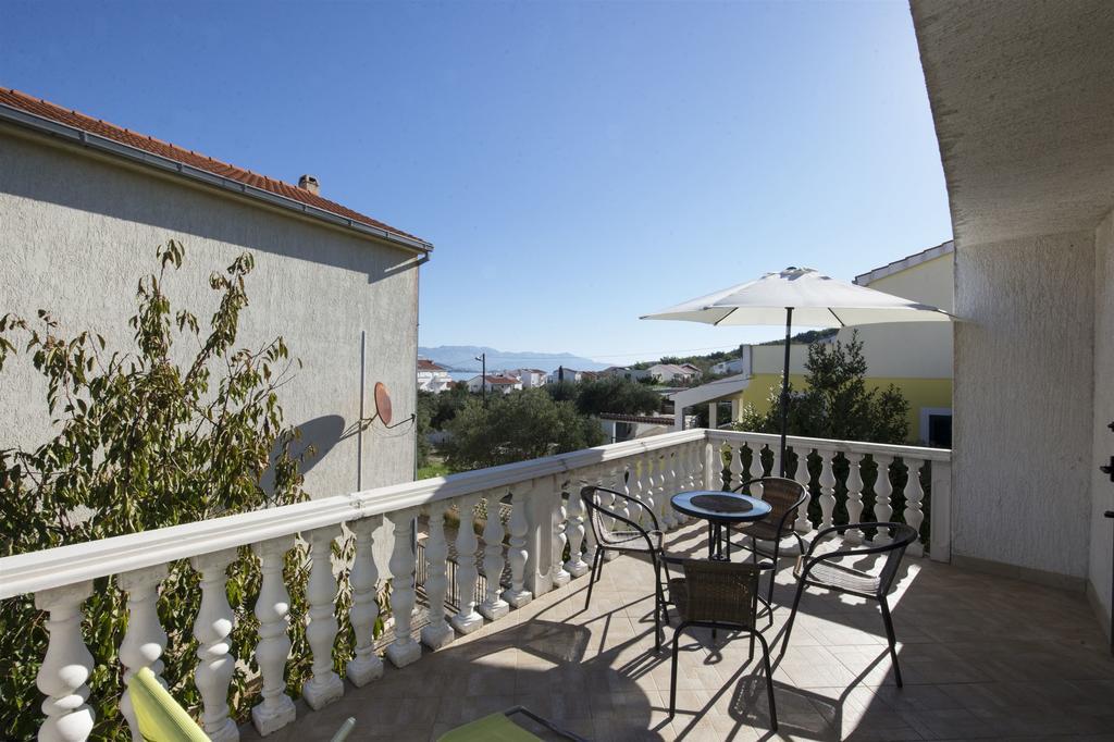 Apartment Jure Slatine Buitenkant foto