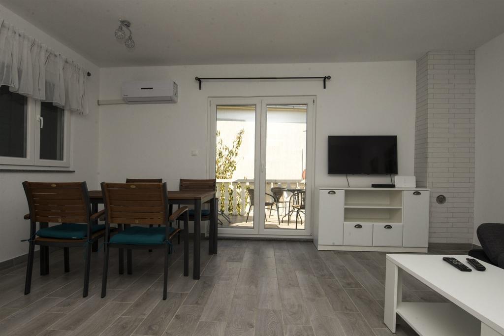 Apartment Jure Slatine Buitenkant foto